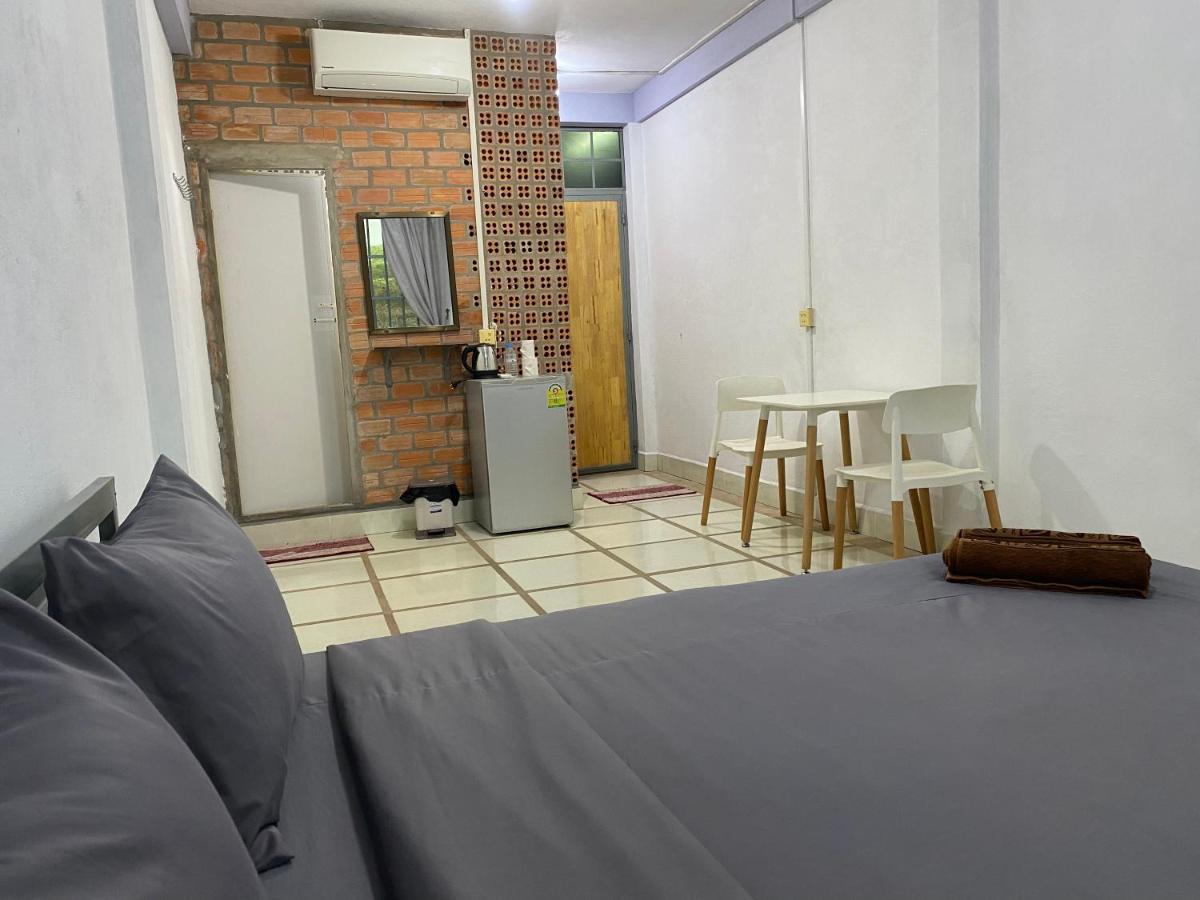 Sevenstars Hostel Sihanoukville Exterior foto