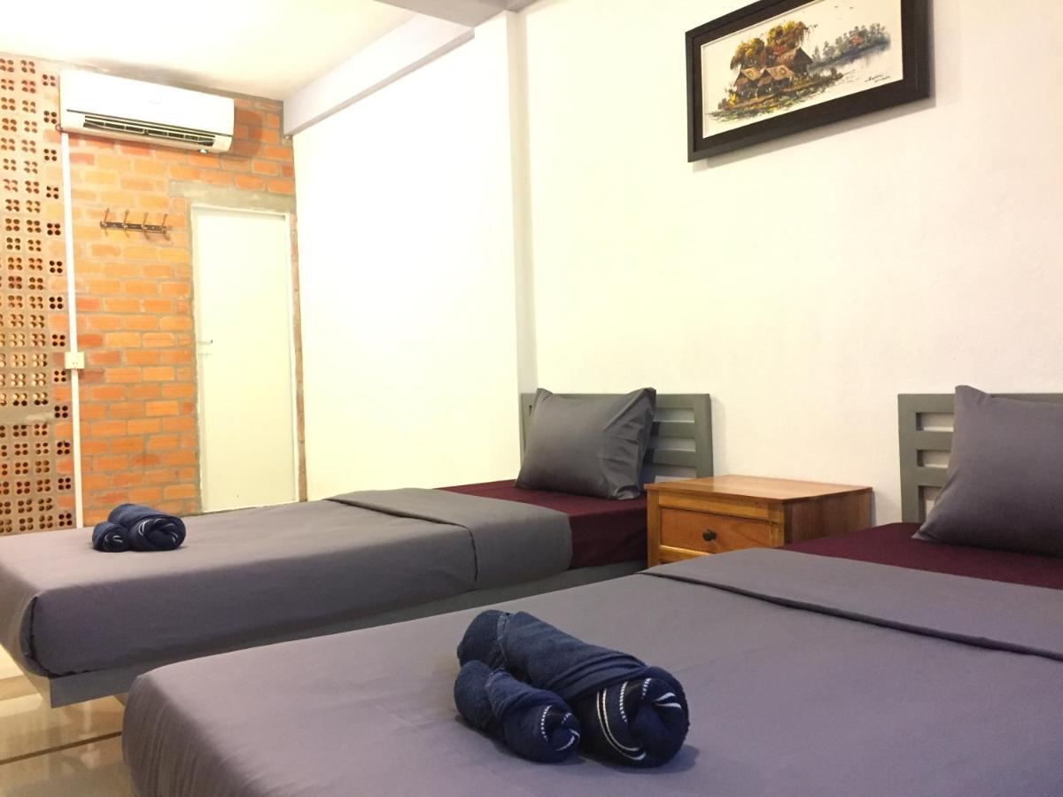 Sevenstars Hostel Sihanoukville Exterior foto